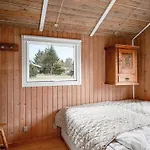 Kaare - 400m From The Sea By Interhome Hals