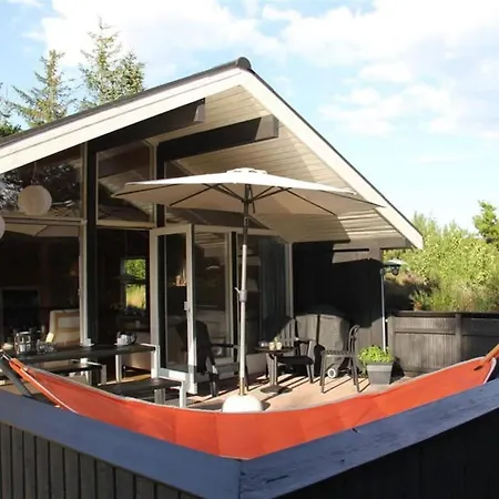 Kaare - 400m From The Sea By Interhome Hals