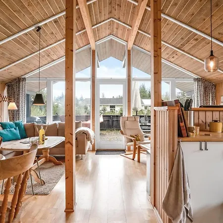 Kaare - 400m From The Sea By Interhome Nyaraló