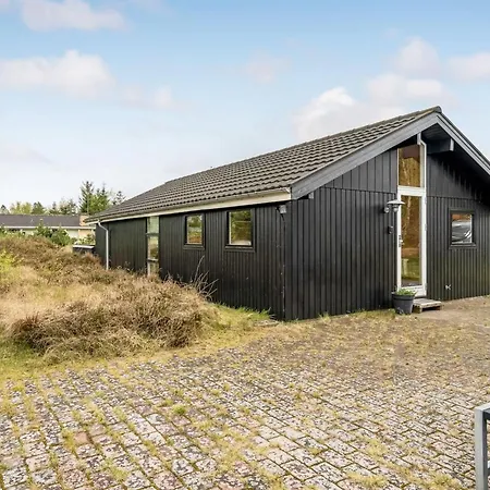 Kaare - 400m From The Sea By Interhome Hals